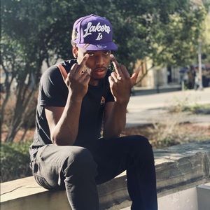 Meet your Posher, Sterling